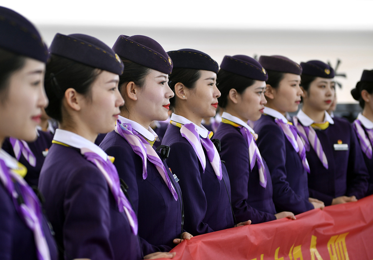 2019年学铁路乘务专业前景怎么样