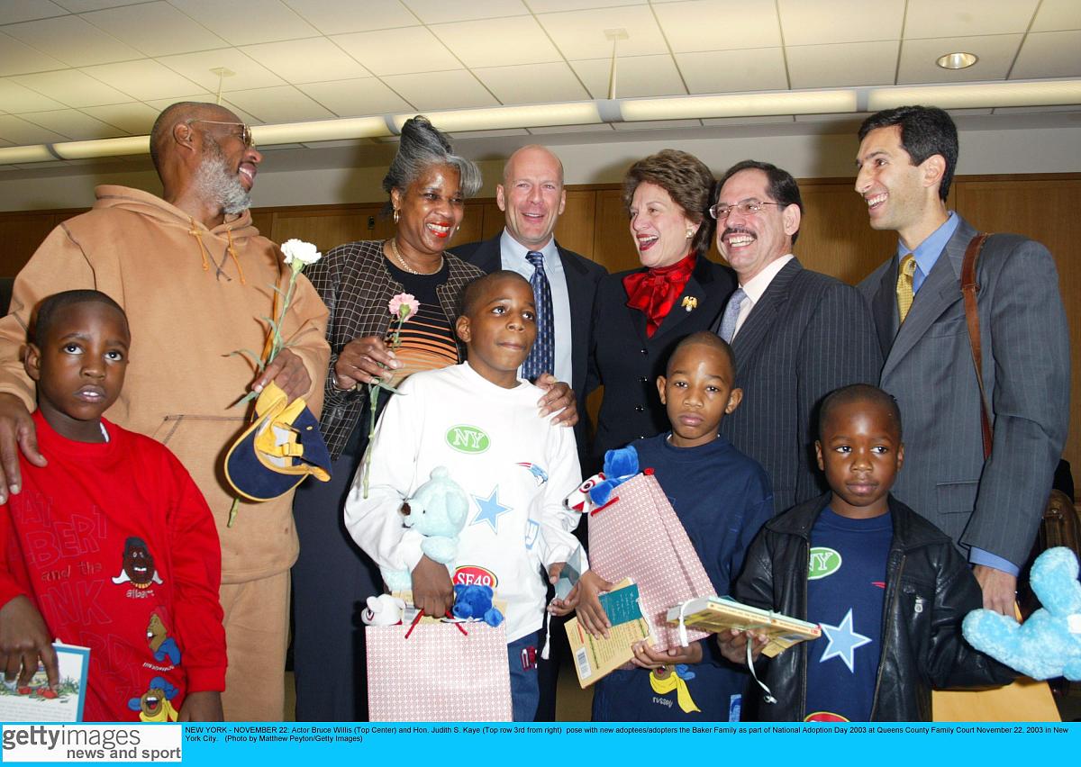 奥巴马：美国历史上第一位非洲裔总统