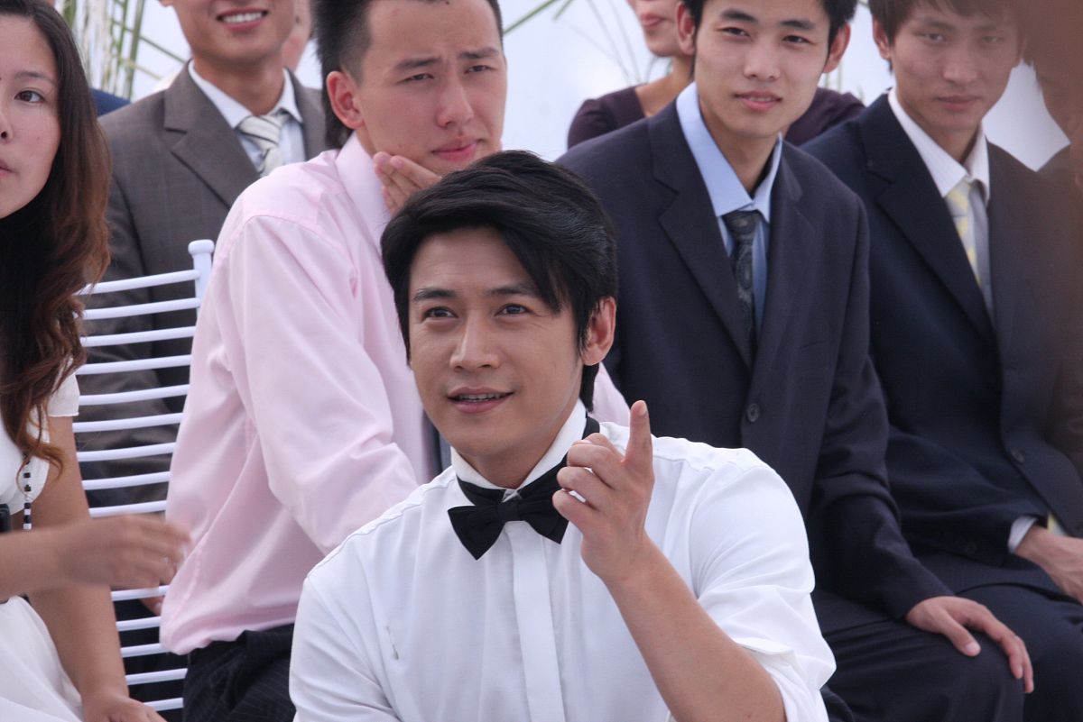 2009年8月13日,北京,爱情电影《恋爱吧》探班.陆毅+++_+++新片,电影,