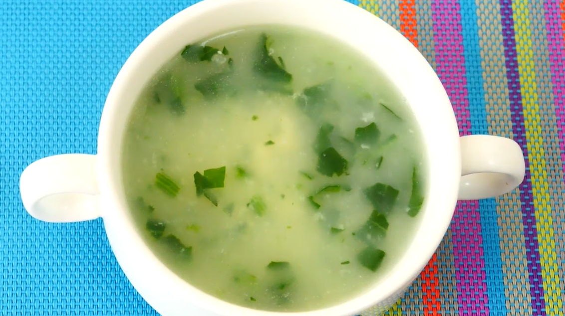 寒冷的冬天,给宝宝做一顿美味肉末粥,搭配菠菜更营养,暖身养胃