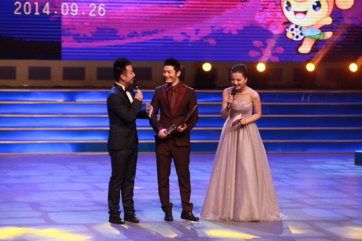 导致一场有关于旨在选拔优秀主持人的比赛失败的原因有哪些