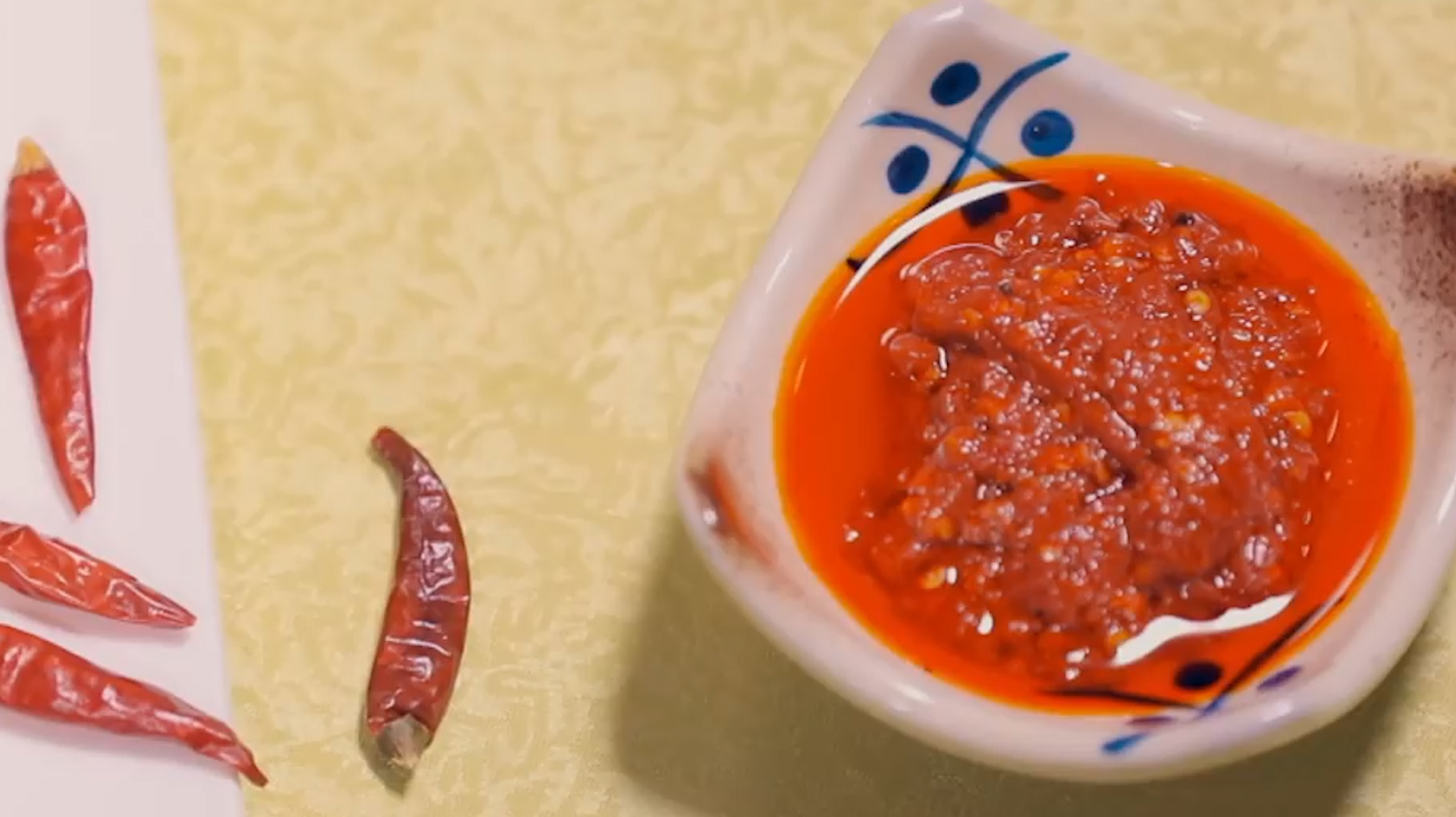 豆花加牛肉做一道非常美味的传统小吃,是四川是非常受欢迎美味