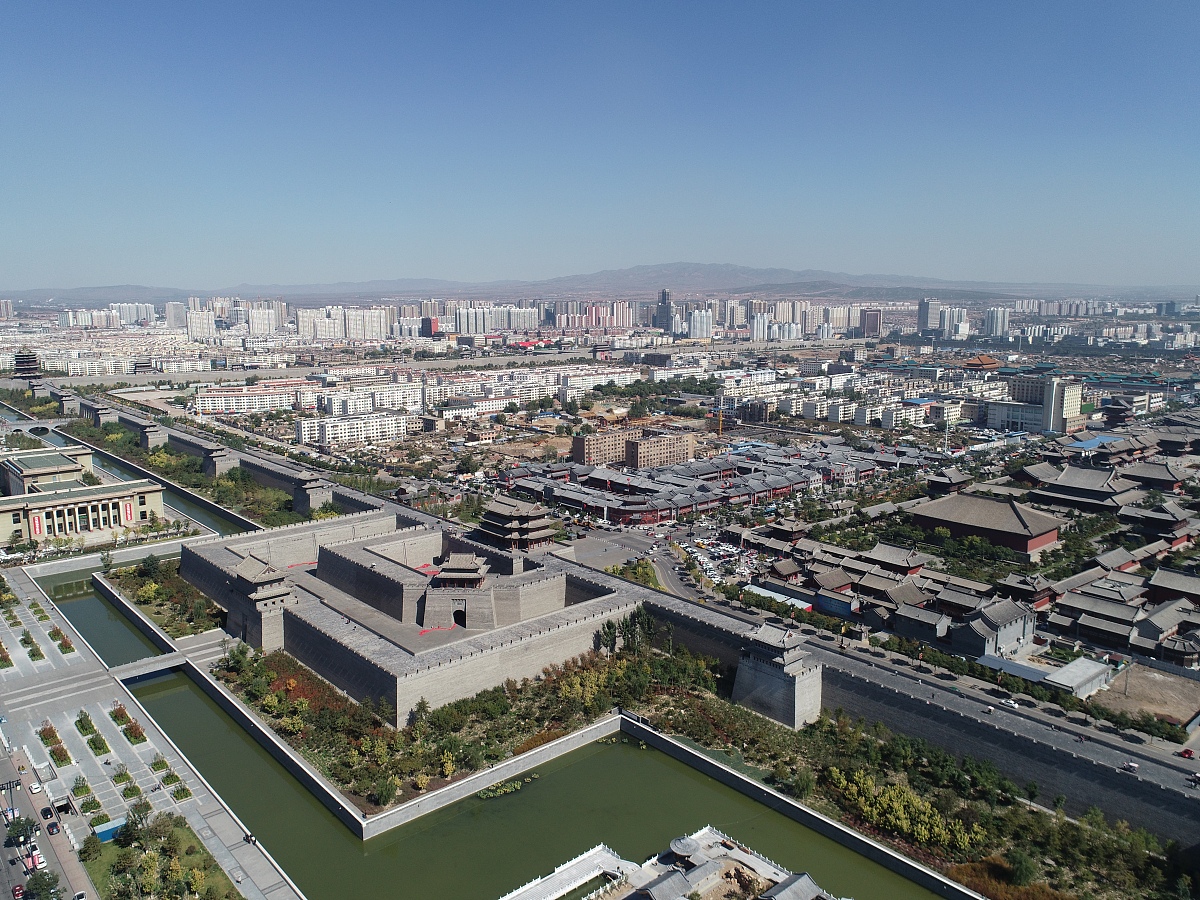 ***_***2018年10月3日,山西大同,大同古城墙自1372年建成后,历经沧桑,