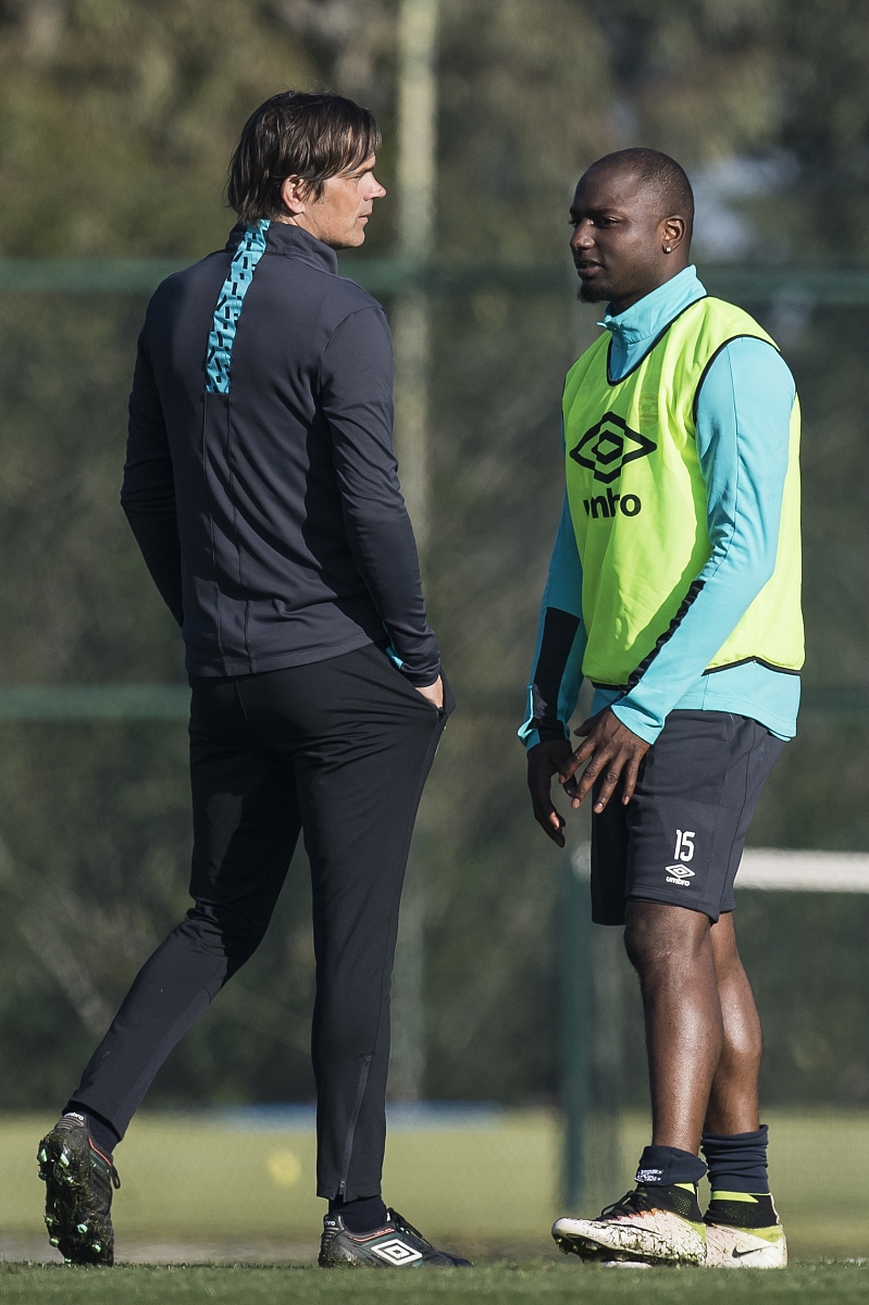 (l-r) coach phillip cocu of psv, jetro willems of psvduring the 