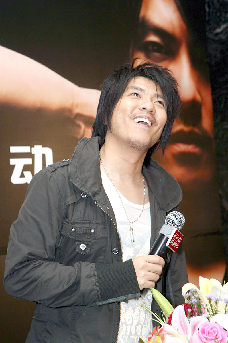 2007年 10月 13日 , 上海 , 新 专辑 《 撒野 》 媒体 见面会 . 阿杜+