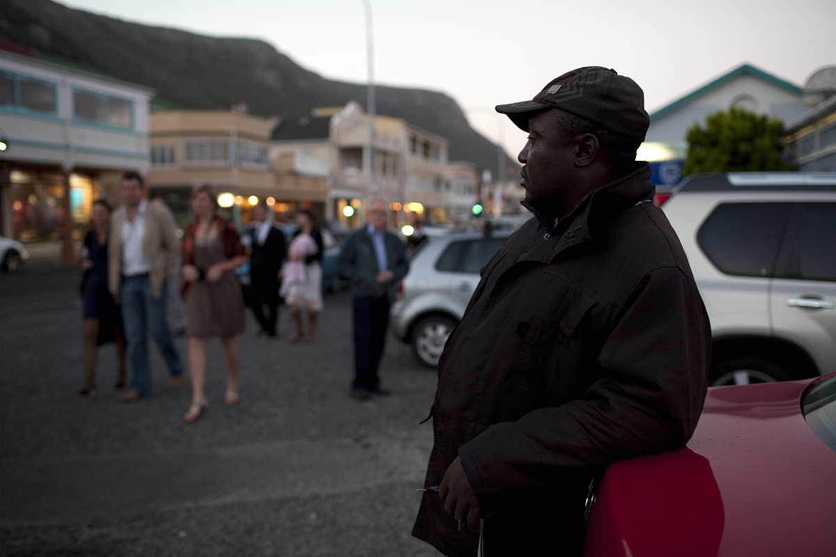 办公室钥匙的秘密：一个关于勤奋与细心的睡前故事