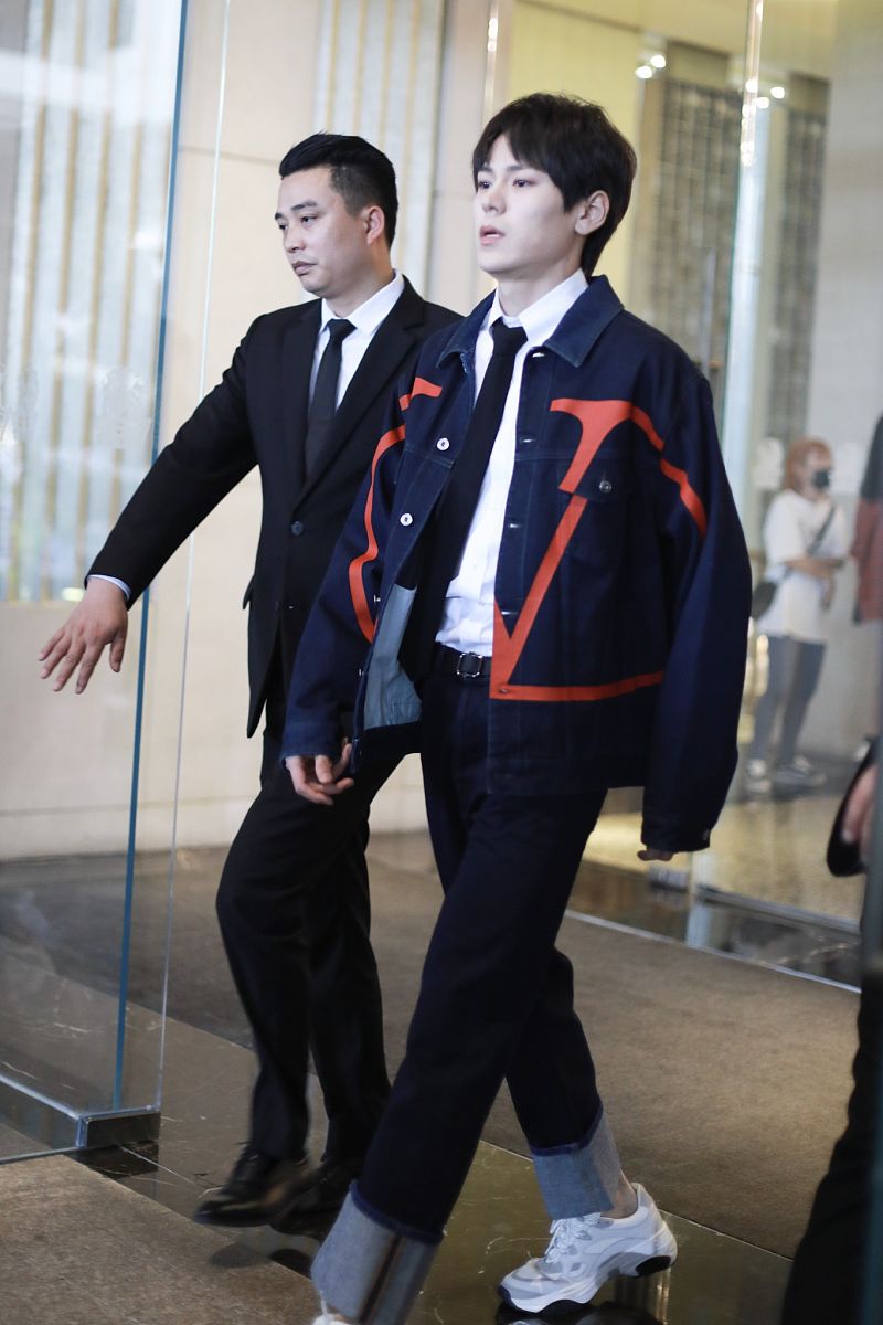 五位明星的袜子故事：曹雨臣的趣味回忆