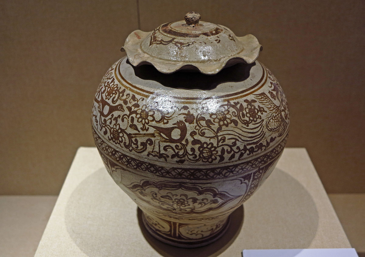 陶器和瓷器的区别