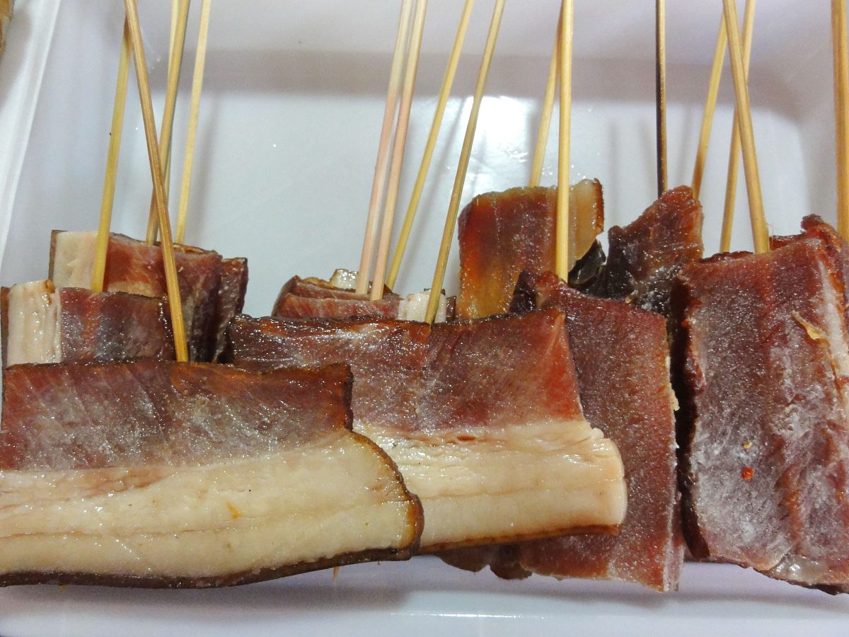 ***_***2012年7月7日,湖南张家界,风味小吃,腊肉.+++_+++风味小吃,特