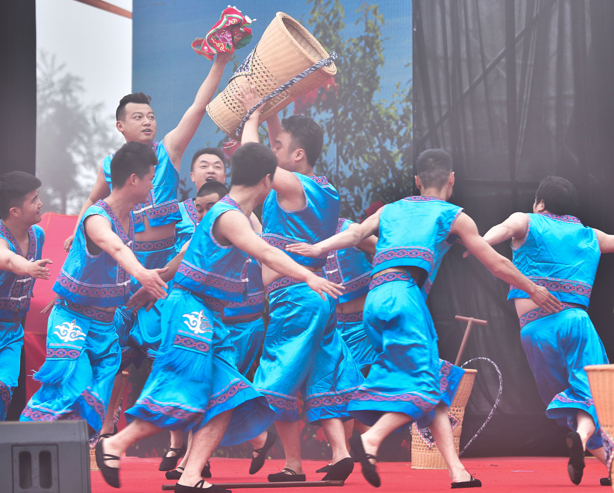 四川省彝文学校民族音乐与舞蹈是什么办学层次的