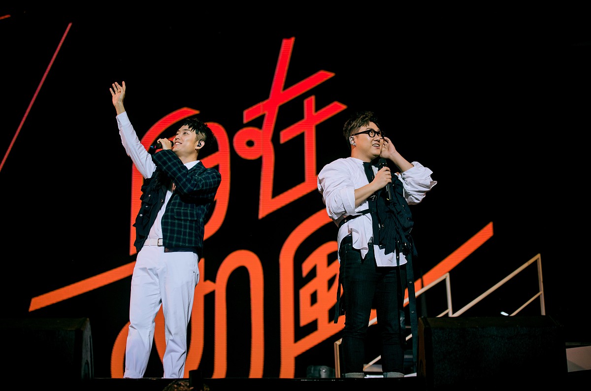 家里已经有一个女儿姓名叫林思妍2022年10月生了一个妹妹姓名适合叫什么列举20个并说明名字的含义