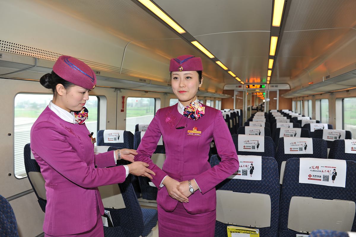 成都铁路学校高铁动车服务和管理专业：培养铁路人才的重点方向