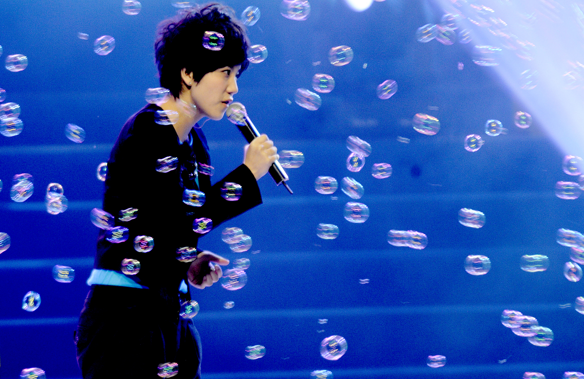 声乐教学案例：提升歌唱水平和表演技巧