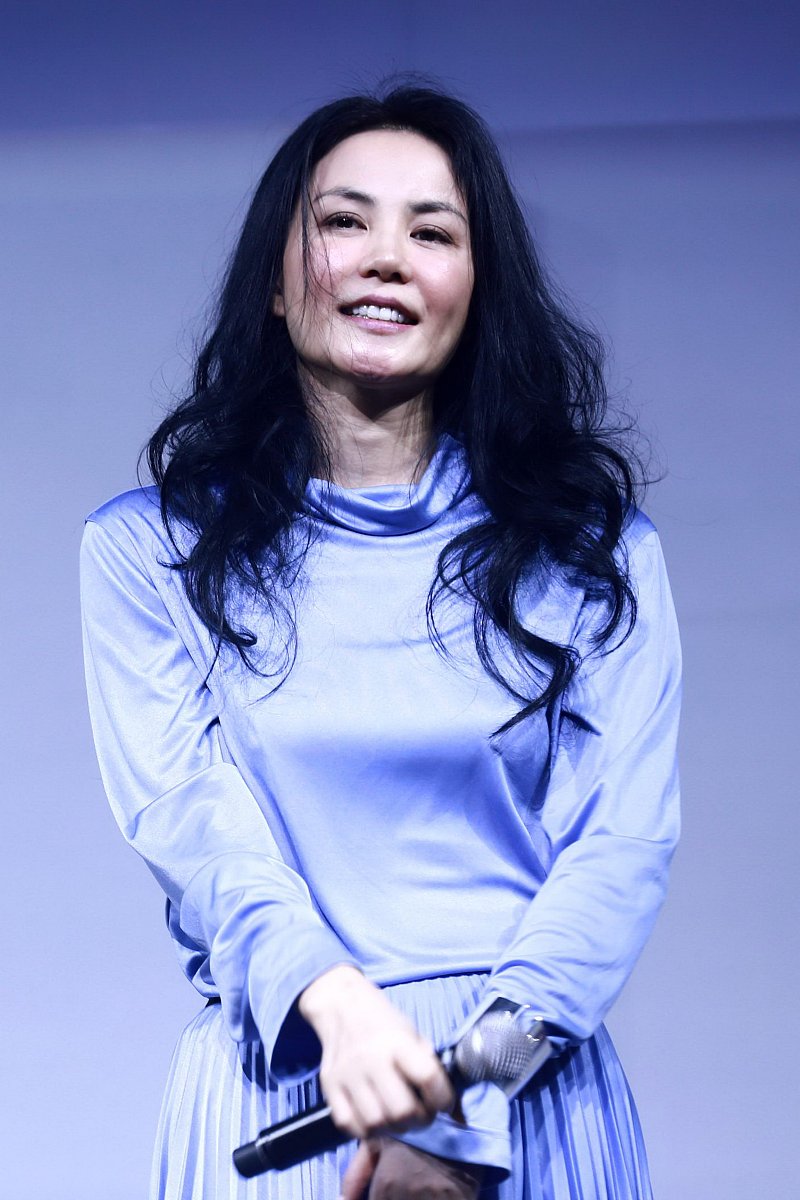 王菲：华语乐坛的巅峰，无人能及的传奇