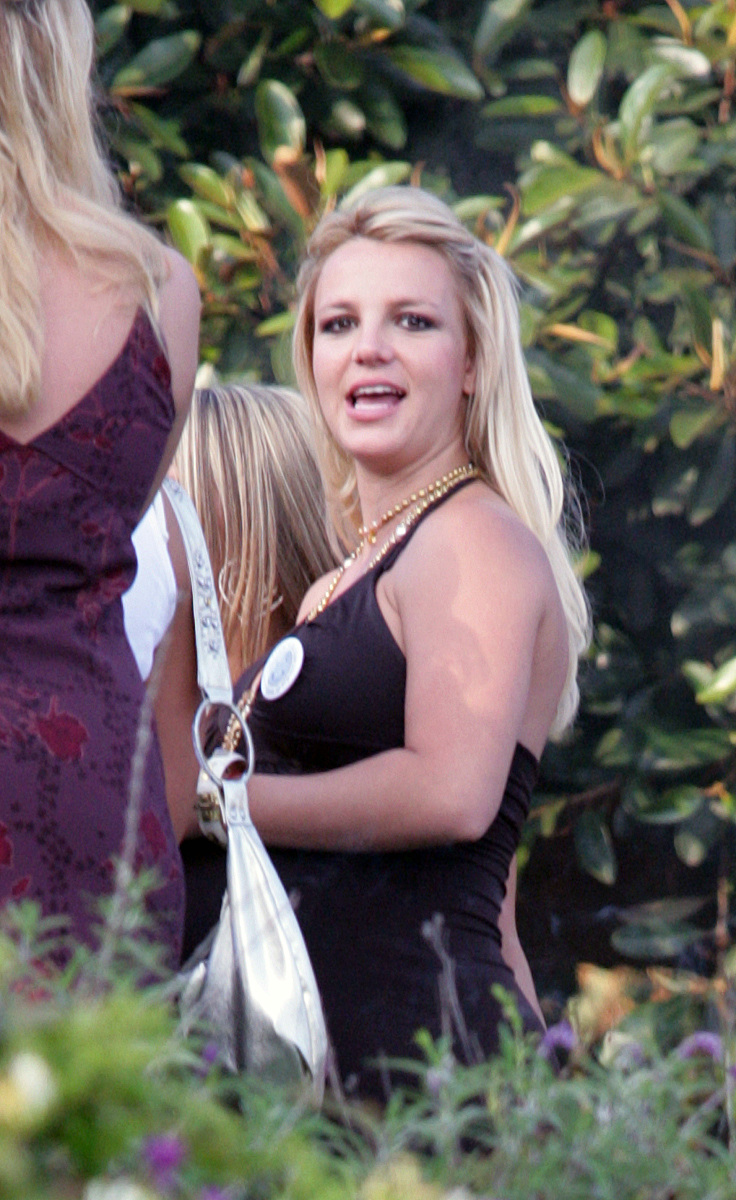 金髮女郎胸大無腦的笑話是否代表男性中心主義父權文化對女性的歧視您在生活中是否有遇到嘲笑女性的情境