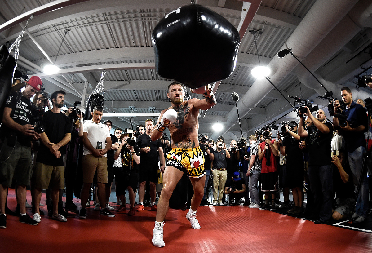 WWE 1547: 澳洲巨兽 Bronson Reed 碾压忍者 Tozawa！