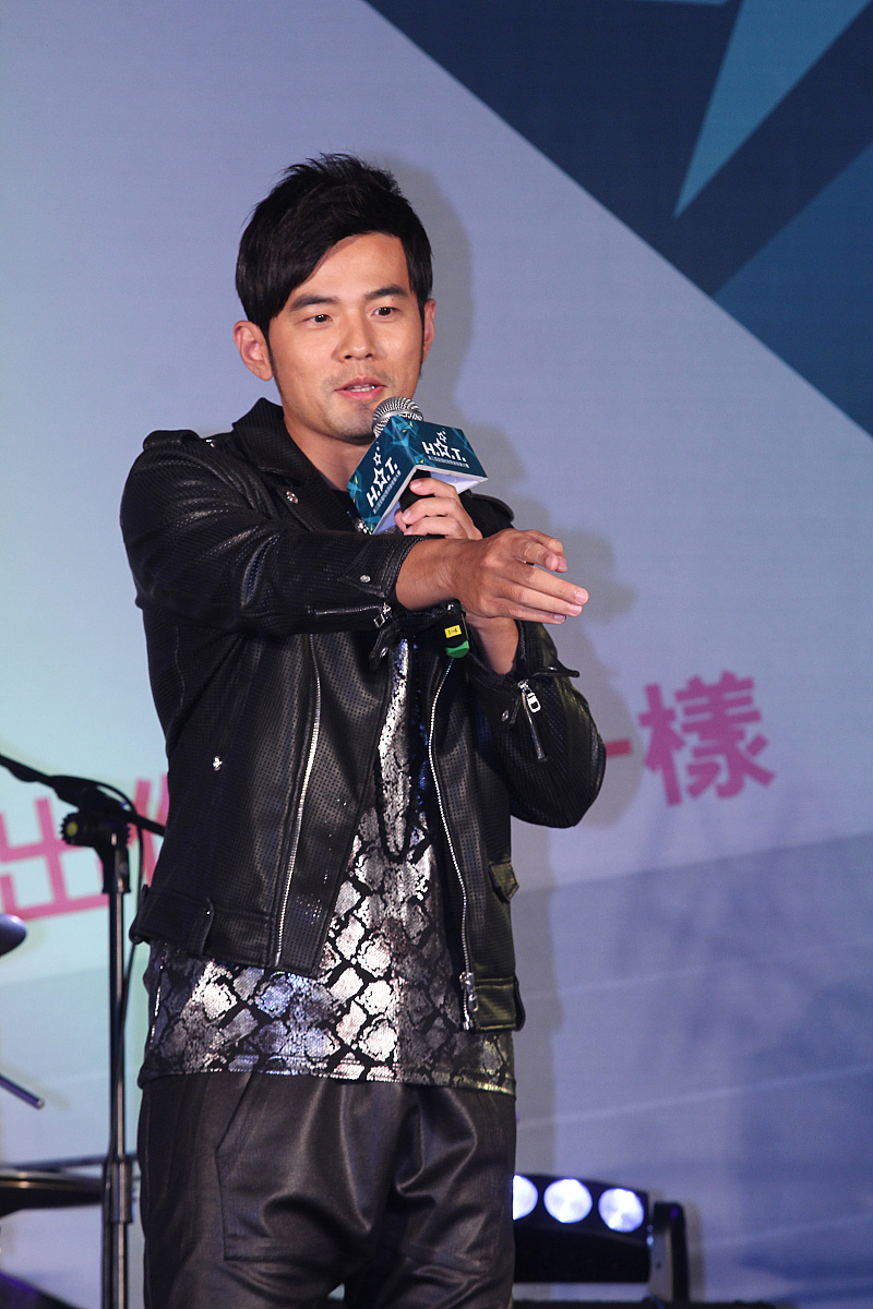 中国台湾金曲奖大满贯歌手是谁？周杰伦夺冠！