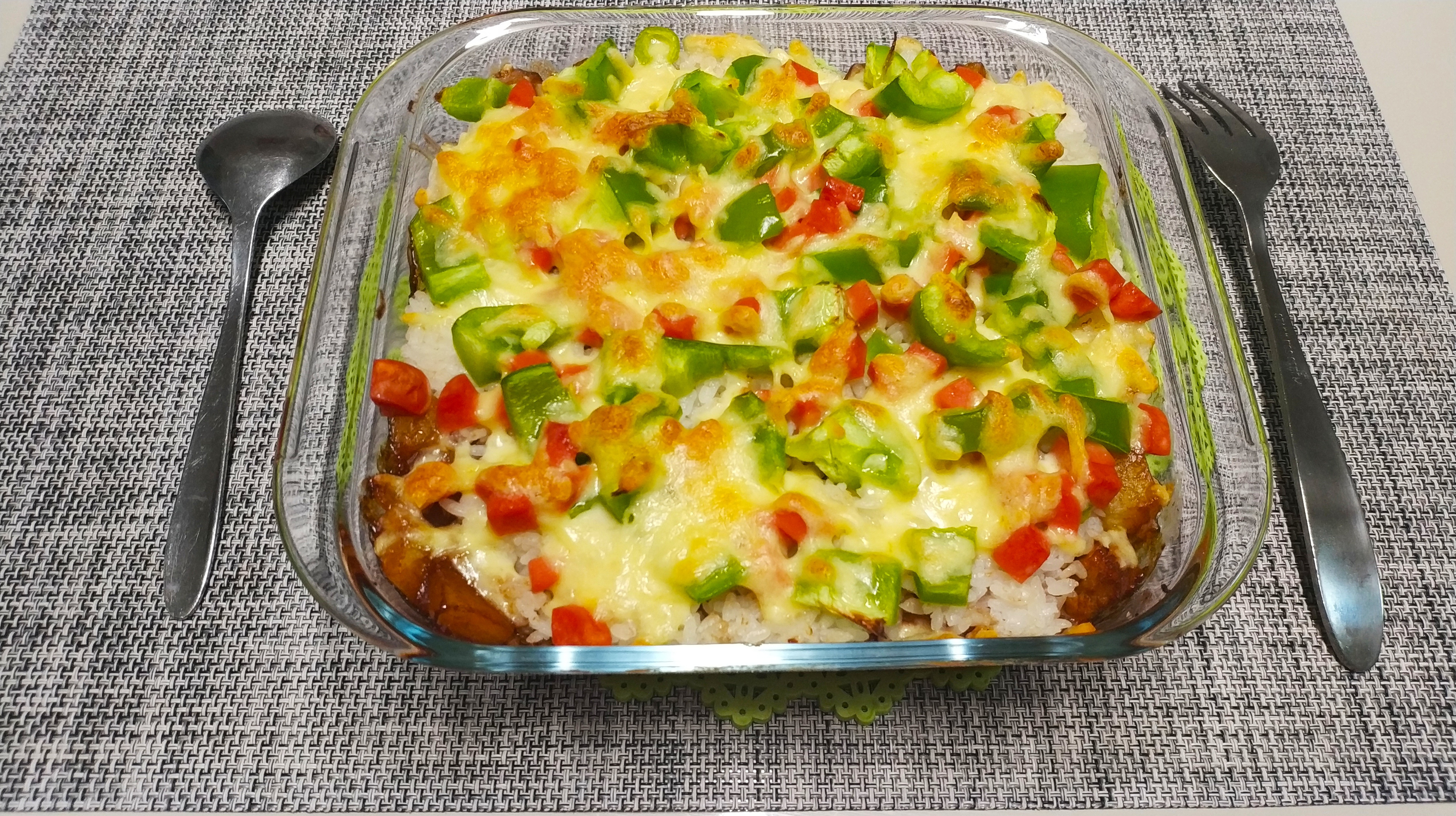 剩下的米饭总是炒着吃吗?换换这种吃法,打开另外的味觉