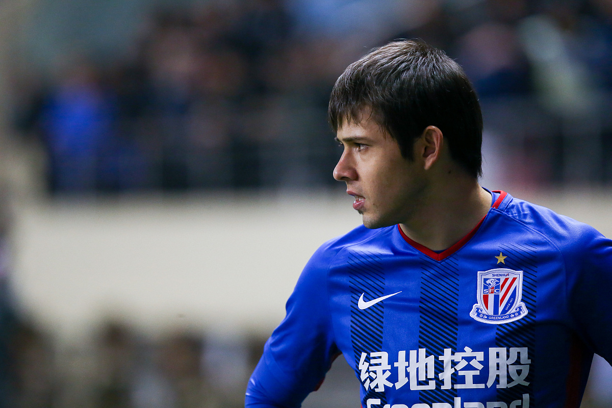 2018中超次轮:胡尔克世界波吕文君破门 上海申花0-2上海上港
