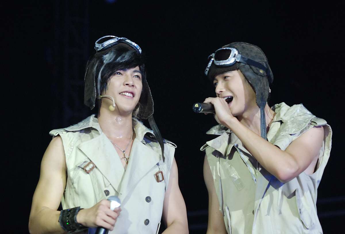 2009年4月11日,上海,飞轮海"想入飞飞世界巡回演唱会"在上海大舞台正