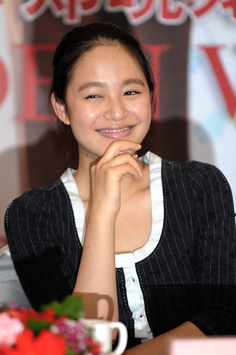 2009年5月26日,北京,电视剧《金婚2》发布会.***_***周韵+++_+++金婚2