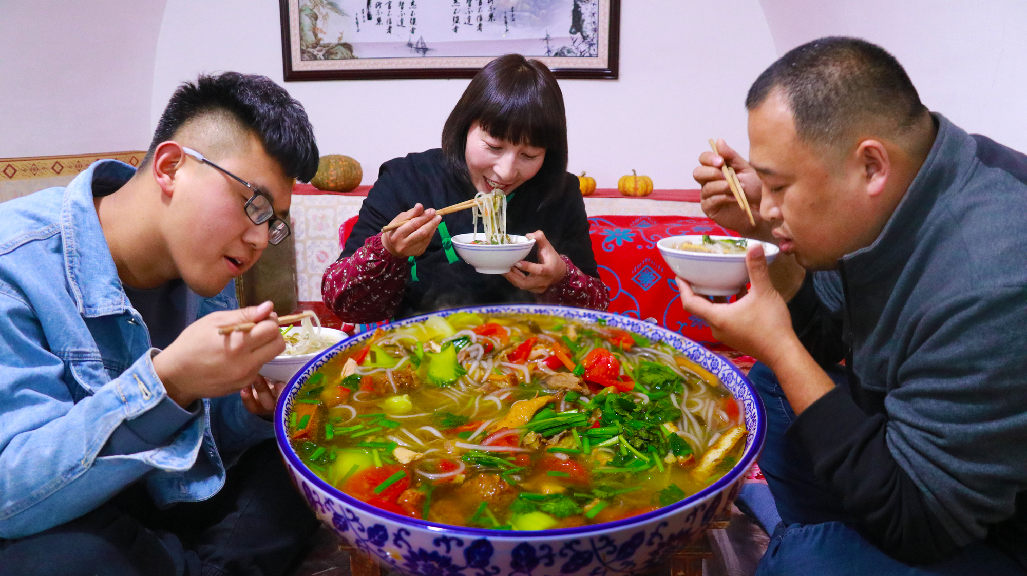 陕西人经常招待人的一道名小吃“烩粉汤”春姐今天教你详细的做法