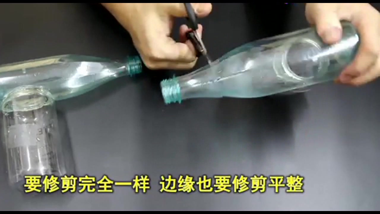 几个饮料瓶做一个鱼缸,两边种草中间养鱼,这个创意厉害了