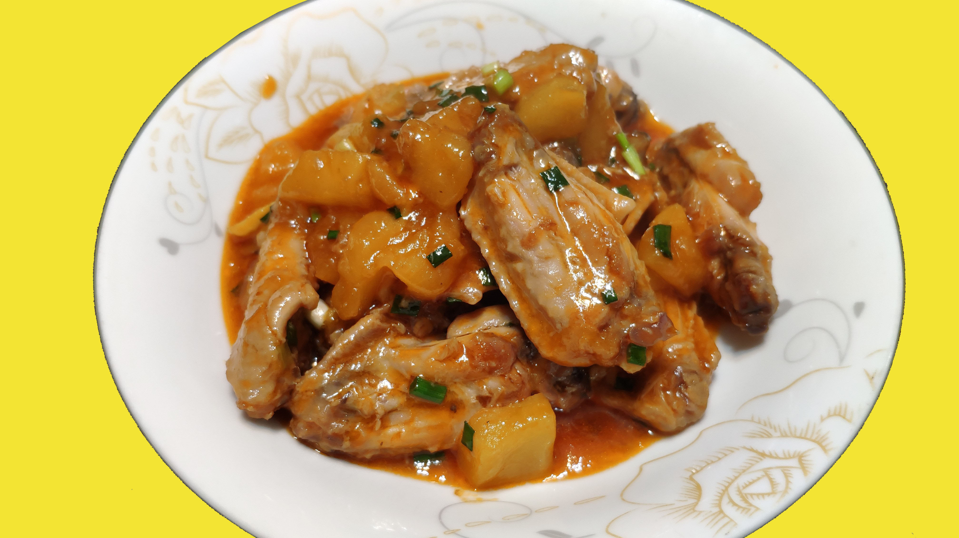 孩子挑食可以试试这道菜,苹果炒鸡翅,儿子隔三差五就要我做来吃
