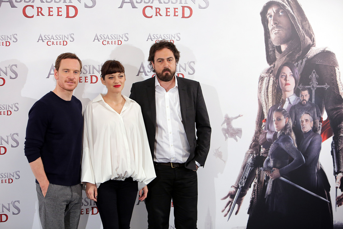 1200字关于《刺客信条》：重返历史成为传奇刺客