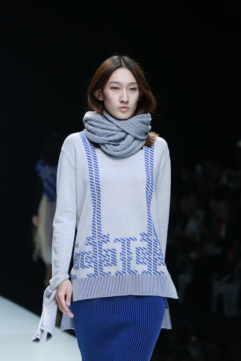 PS文字图层只显示描边不显示填充，也没有添加图层样式，不透明度也正常，是什么原因导致的呢