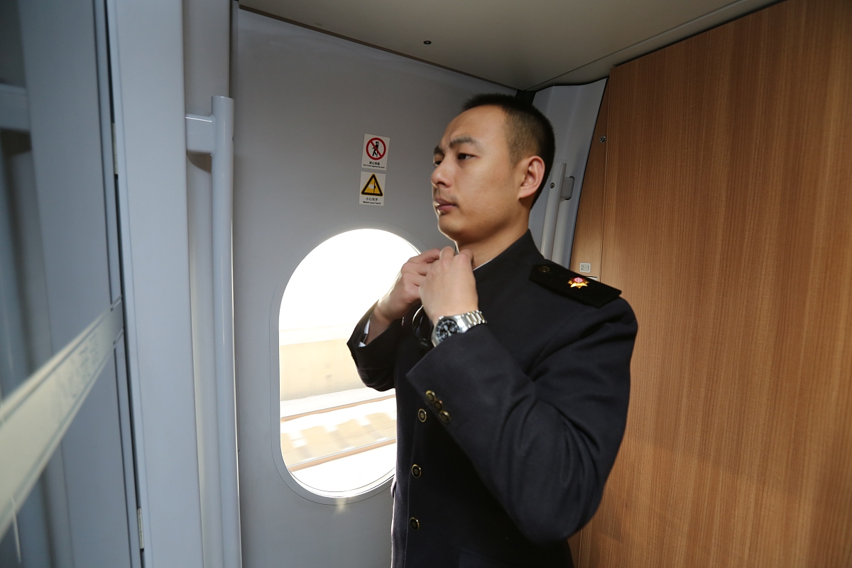 将分钟数转换为小时和分钟