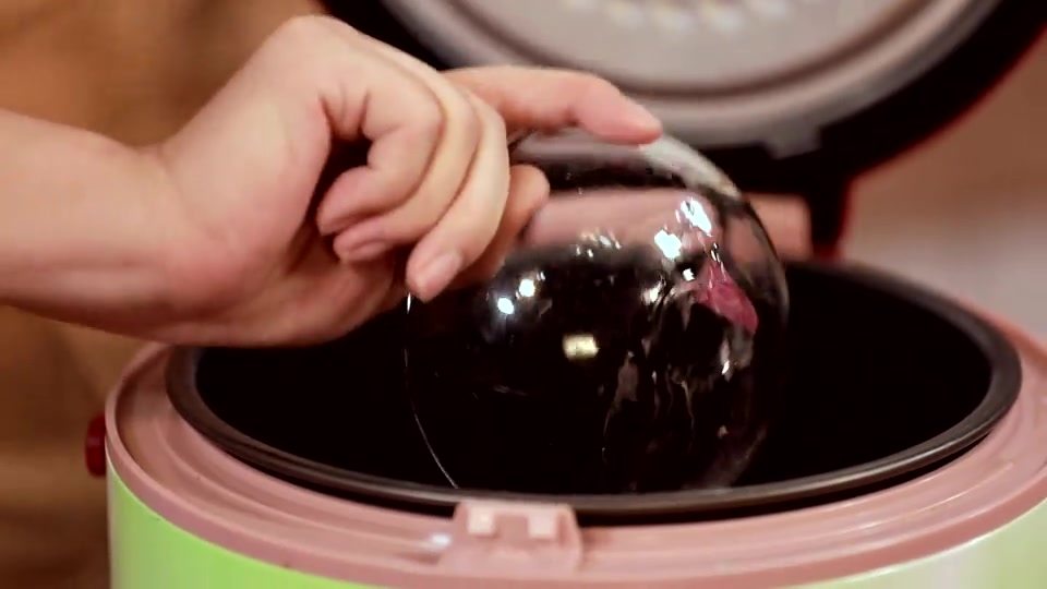 秋冬季滋补圣品,紫薯银耳羹养颜润肺有奇效