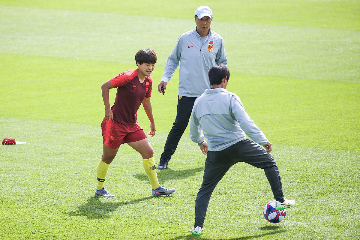 2019年6月24日,法国,2019女足世界杯1/8决赛前瞻,中国女足训练备战.