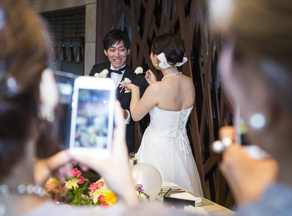 完美的求婚指南：浪漫的求婚建议和准备工作