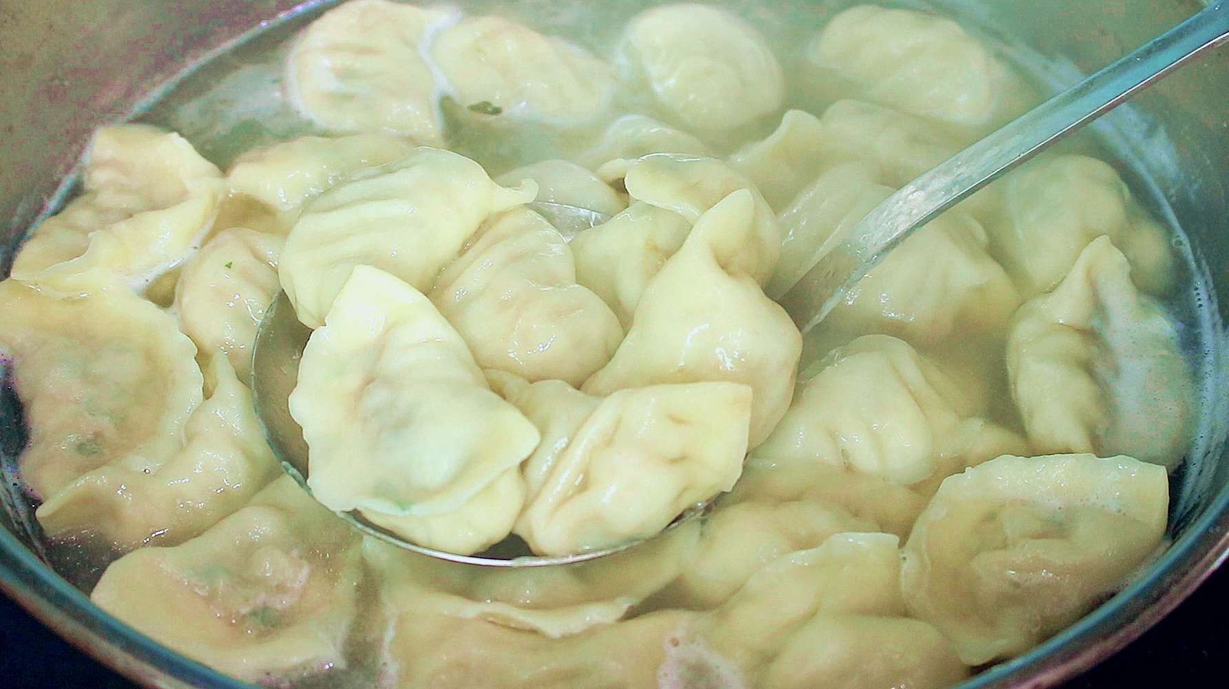 初秋,用它包饺子,比韭菜鸡蛋都解馋,一次吃两盘,超级过瘾