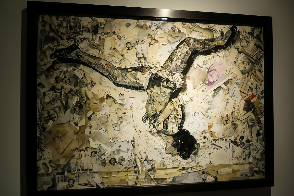 ***_***2016年4月6日,上海,艺术家维克-穆尼斯(vik muniz)的画展在外