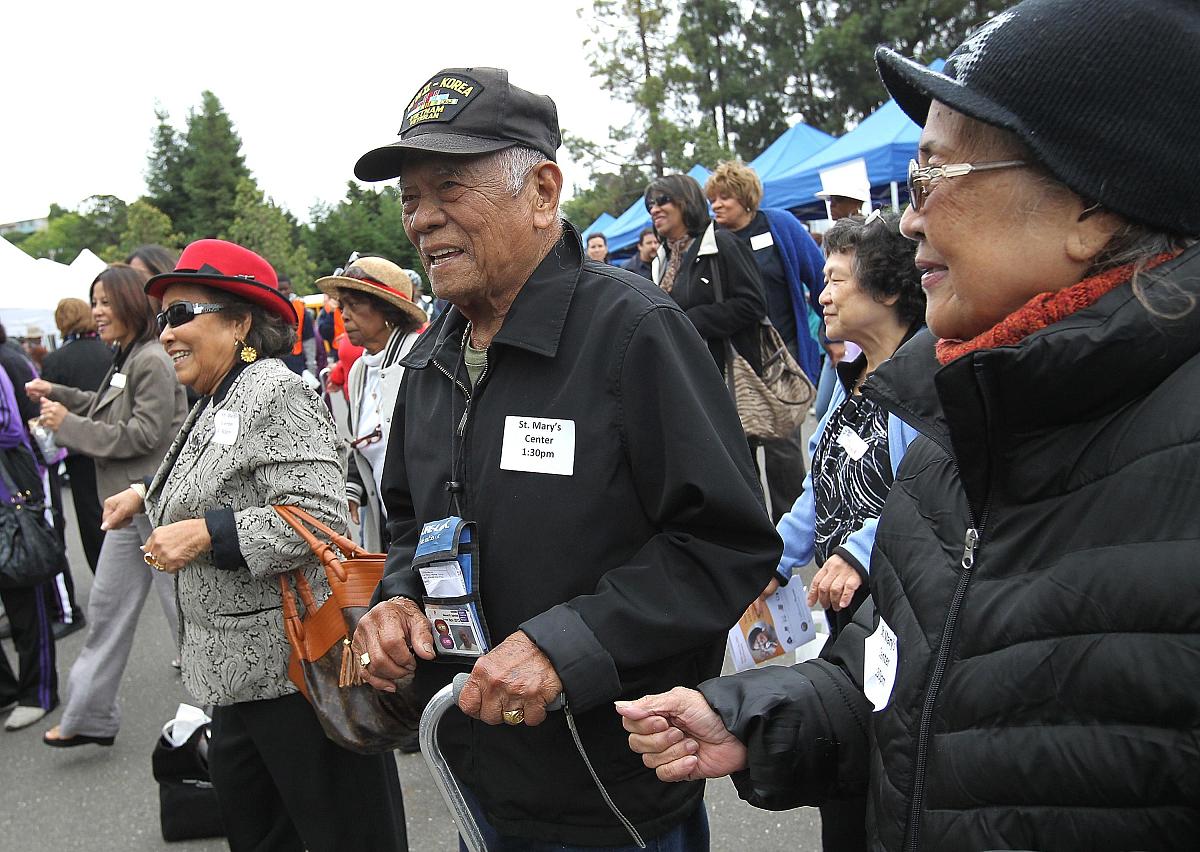 2011年7月15日,美国加州奥克兰,老年示威者集会要求保护联邦医疗健康