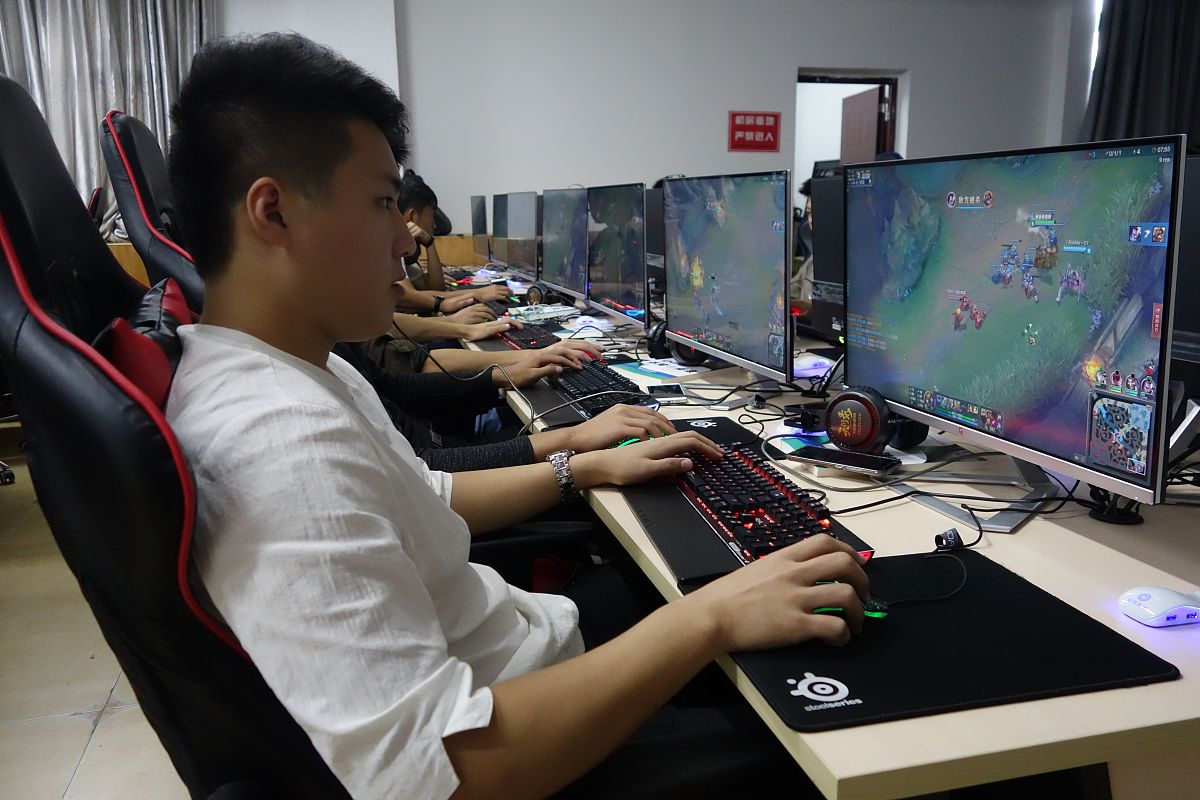 广州开设电竞专业高中，培养电竞人才，推动产业发展
