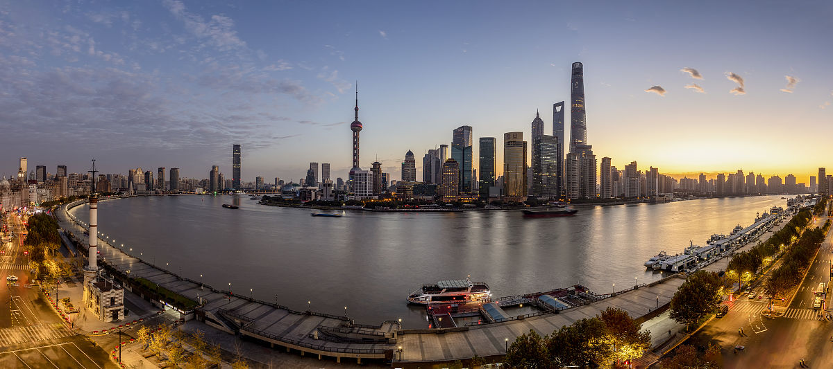 2019年11月17日,上海外滩全景接片.