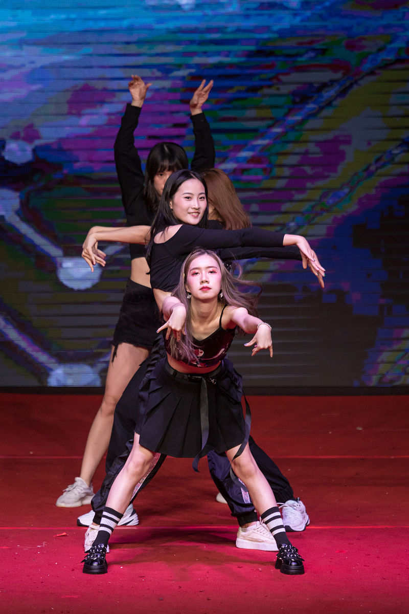 太原广播电视中等专业学校播音与节目主持专业怎么样？就业前景、课程设置、师资力量分析