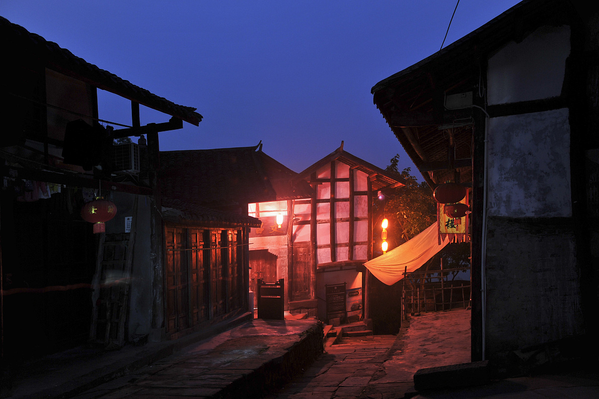 重庆旅游学校平面设计招生(中职就业类)：培养旅游行业平面设计人才