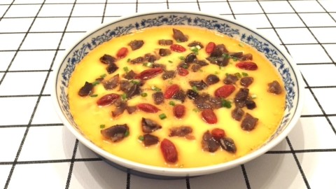 海参新做法，加2个鸡蛋，好吃又营养