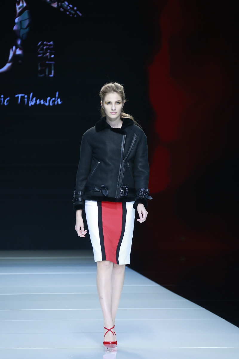 楚雄民族中等专业学校服装设计与工艺专业优势怎么样发展前景好不好呢；：：；；