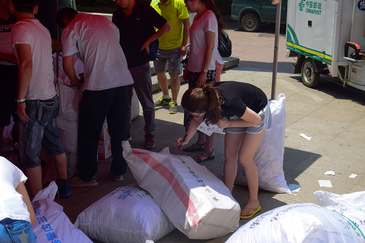 校园快递服务满意度影响因素研究及优化策略