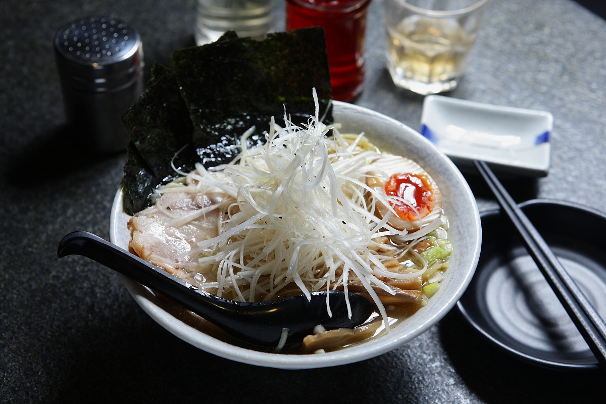 ***_***2014年12月10日,上海,日本料理拉面与制作方法
