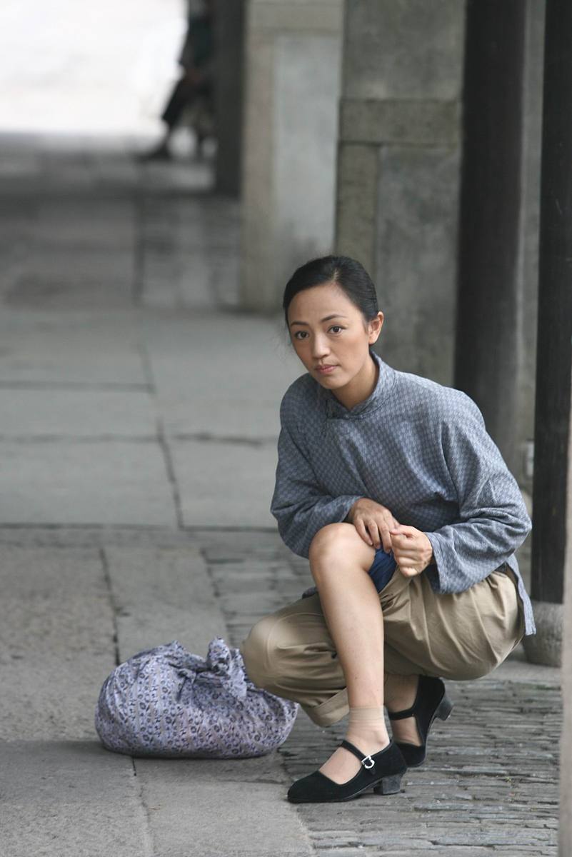 2006年9月26日,浙江,根据苏童同名小说改编的电视剧《红粉》近日正在