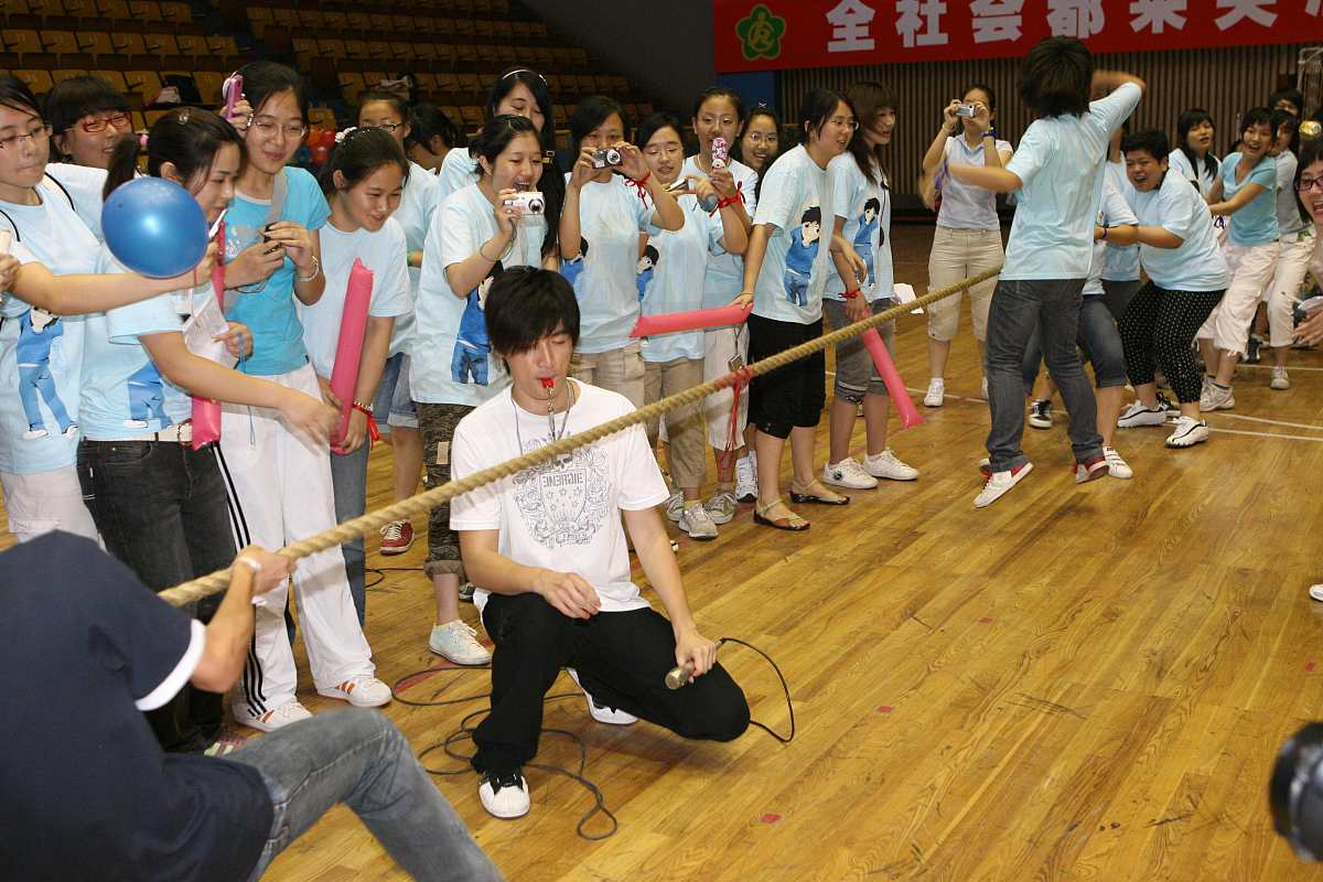 运动会加油稿：相信自己，团队协作，勇夺佳绩！