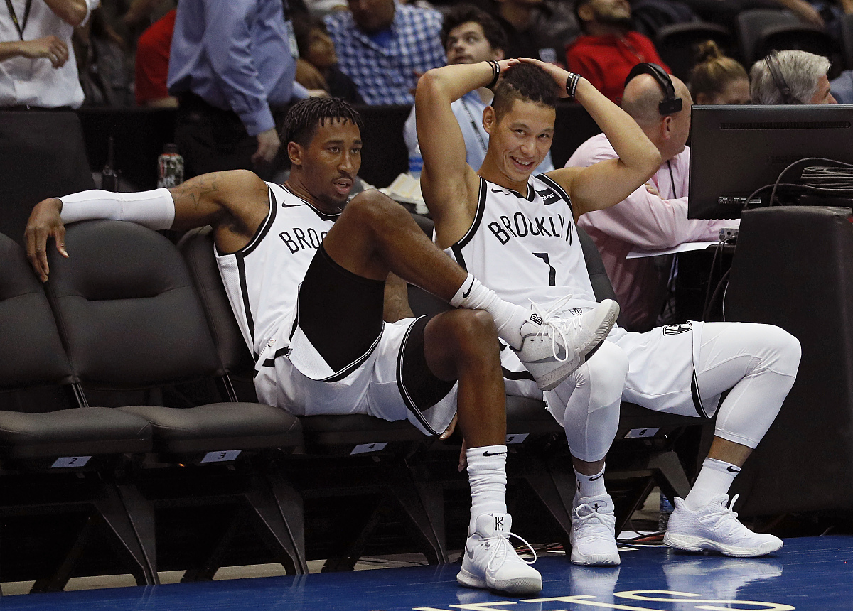 uniondale, ny - october 11:  d'angelo russell #1 and jeremy lin 