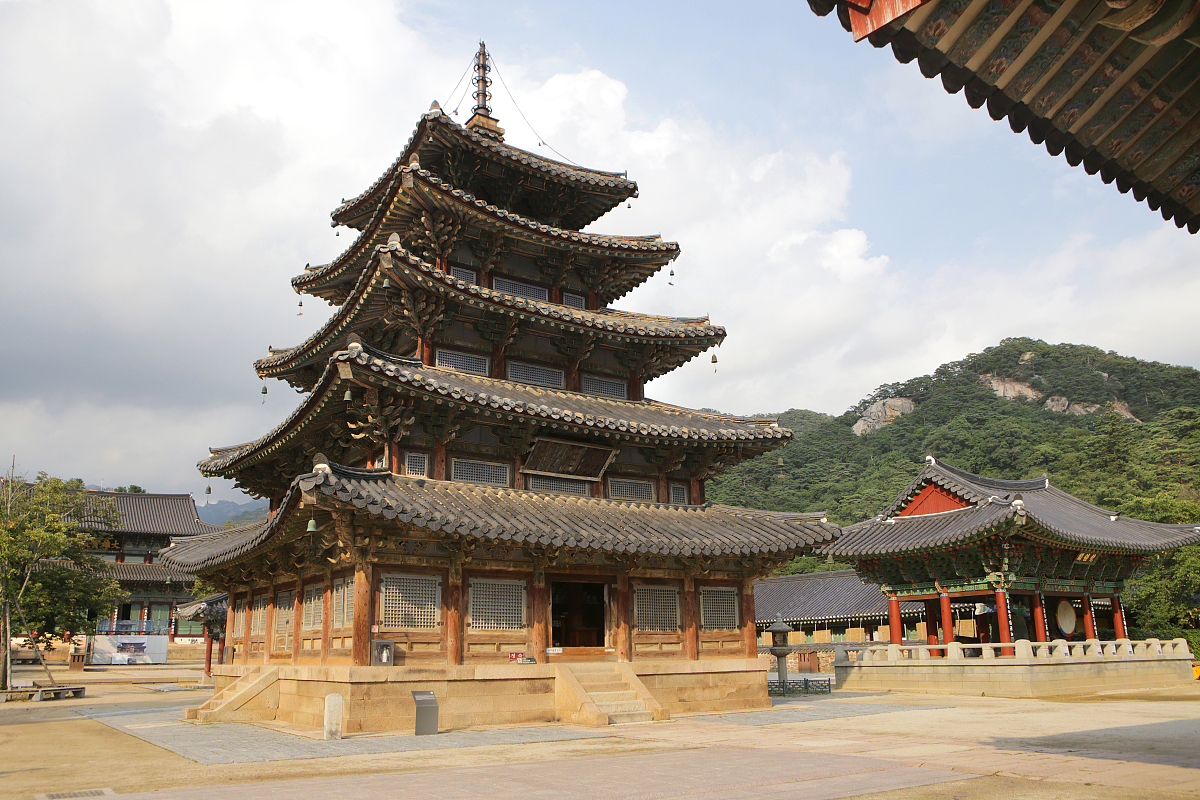 2018年6月30日讯,据韩联社30日报道,韩国申报的7座寺庙当天在巴林首都