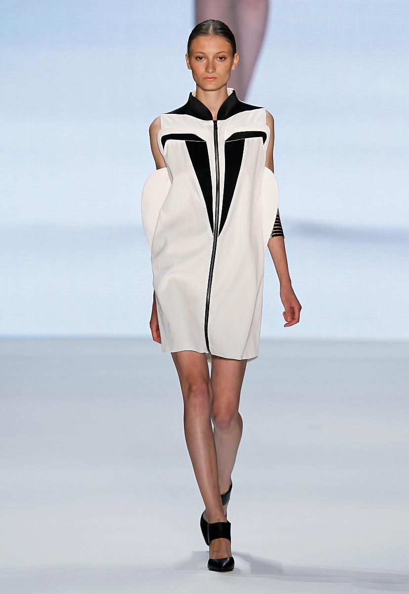 湛江爱周职业技术学校机电应用技术专业怎么样？ - 课程设置、师资、就业前景